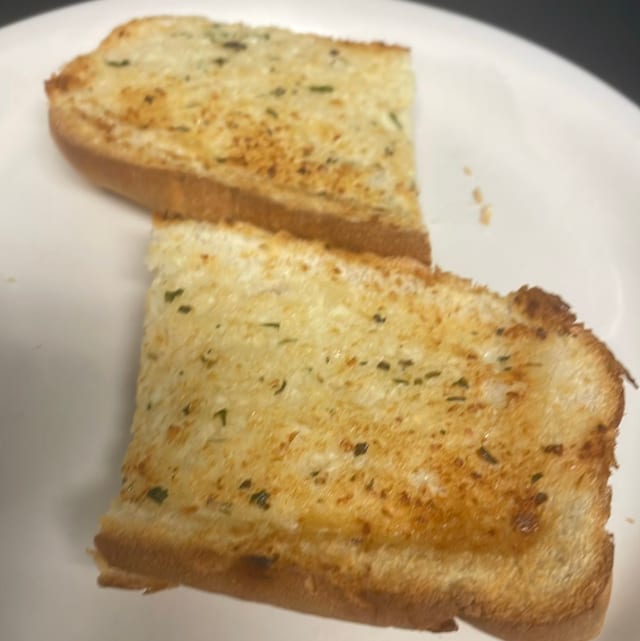 Side Garlic bread.