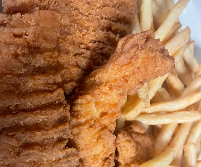 Chicken Tenders w/ FF.